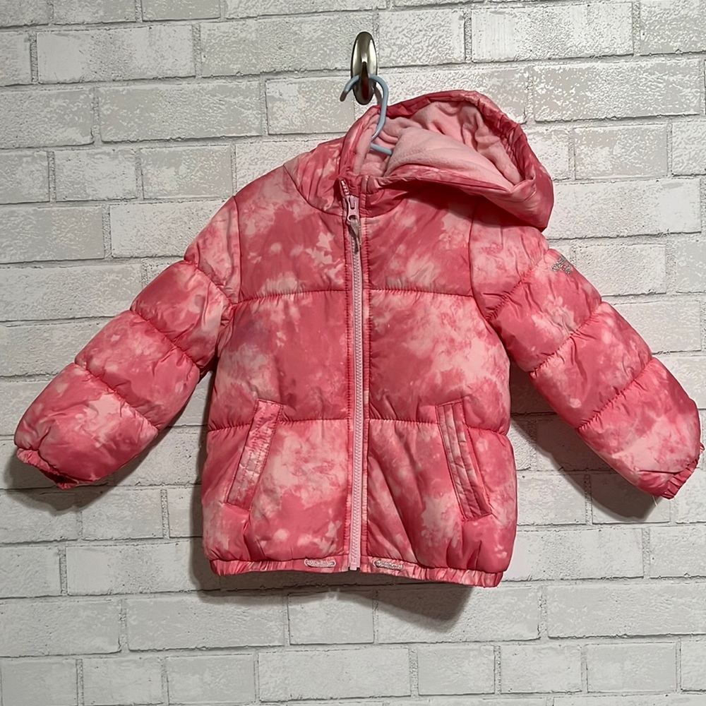 Pink OSHKOSH B’gosh hooded puffer warm coat.